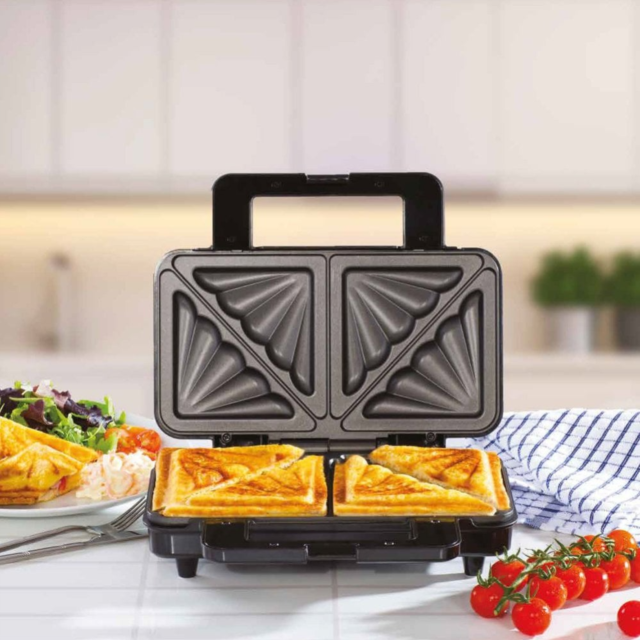 Daewoo SDA1389GE Deep Fill Sandwich Maker